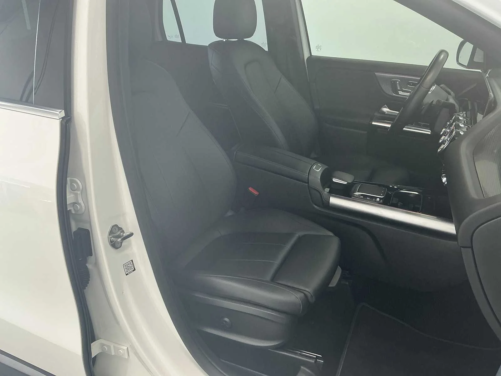 Certified Used 2022 Polar White Mercedes-Benz GLA 250 image 16