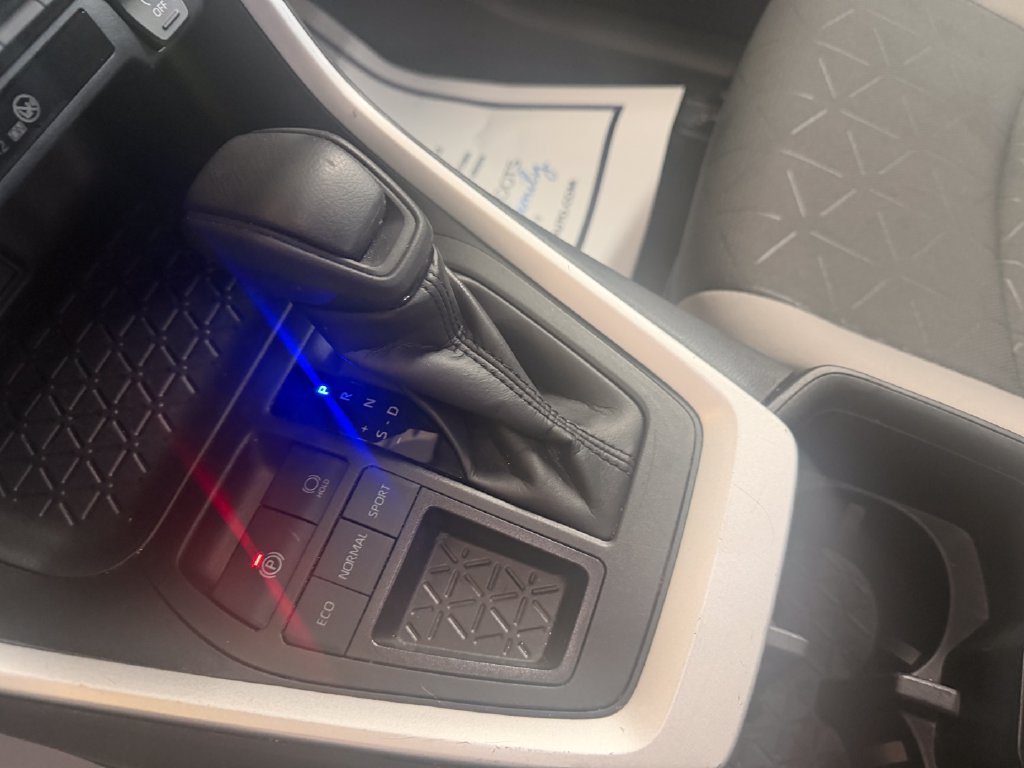 Used 2025 Silver Toyota XLE image 17