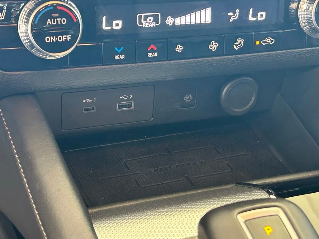 Used 2024 Blue Mitsubishi SEL Black Edition image 50