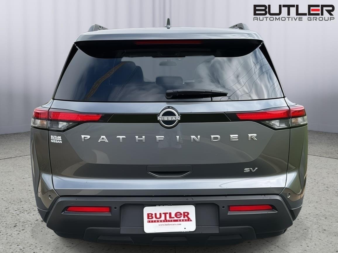 Used 2024 Gun Metallic Nissan SV image 5