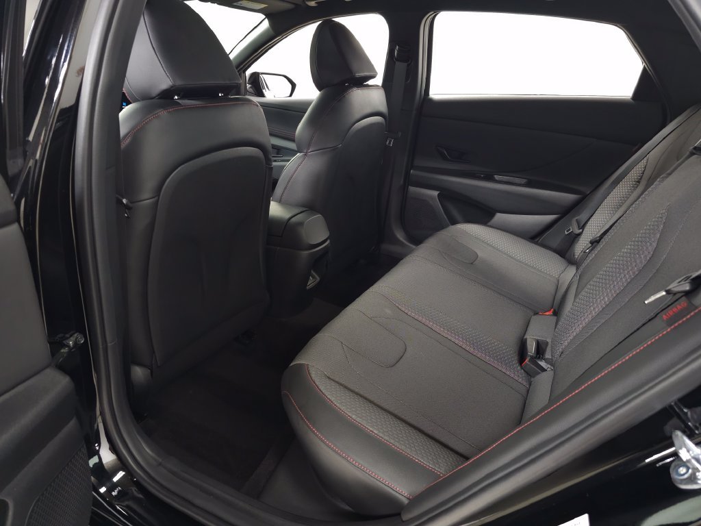 2025 Hyundai Elantra N Line - Photo 36