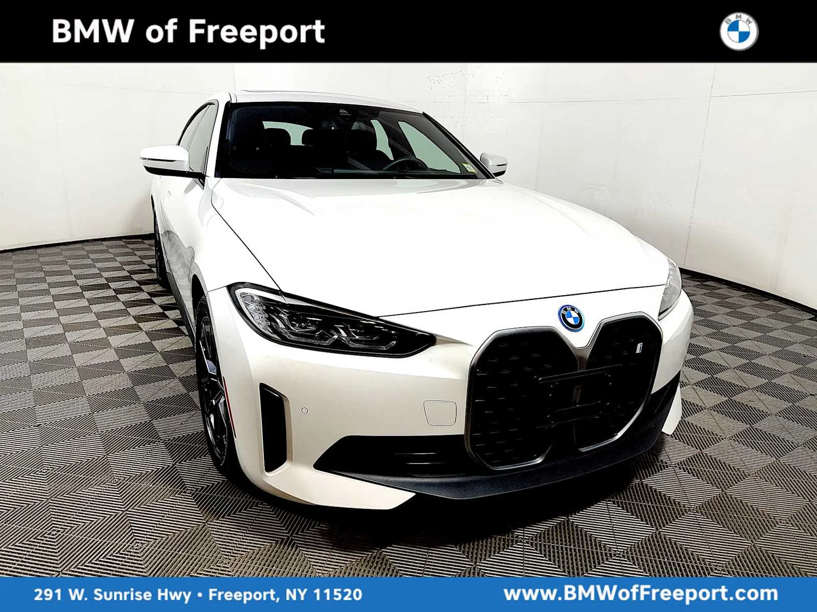 2023 BMW i4 eDrive40's photo
