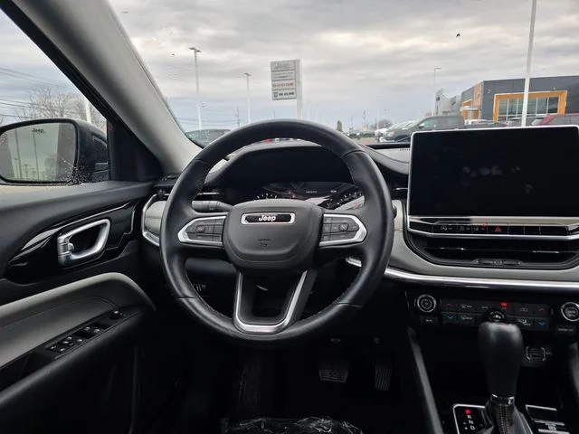 Used 2022 Black Jeep Limited image 16