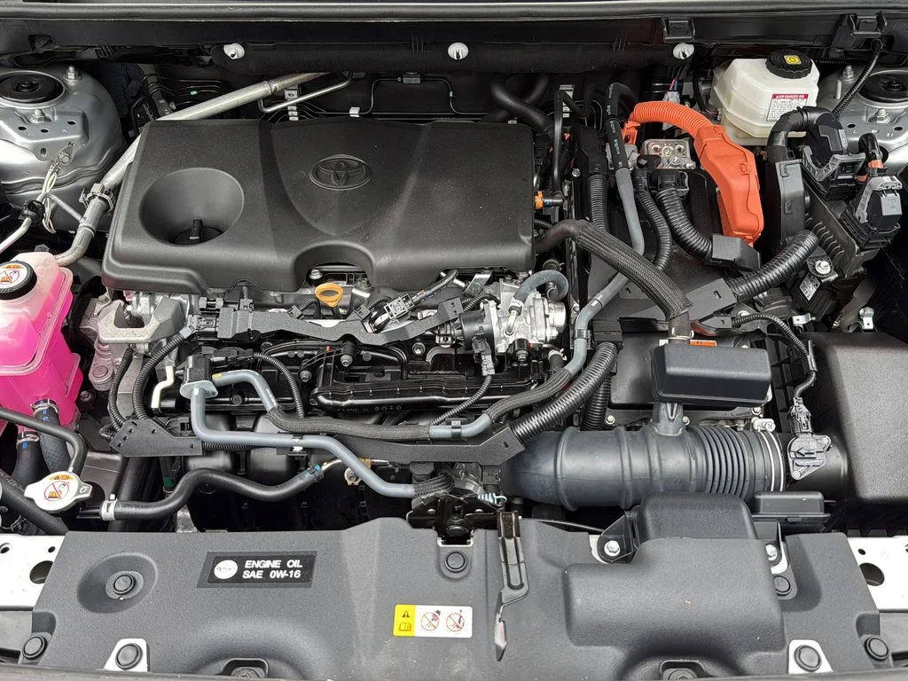 Used 2024 Silver Toyota XLE image 30