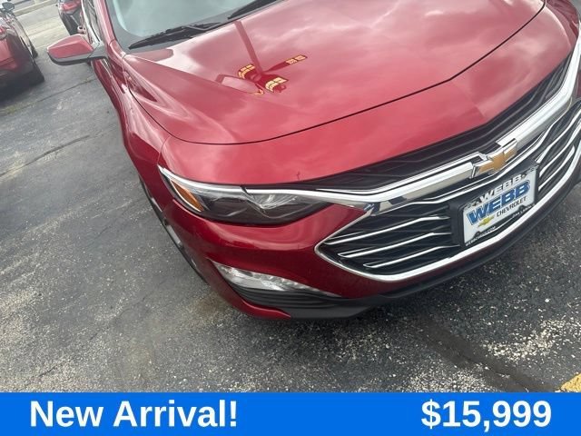 Used 2022 CHERRY RED TINTCOAT Chevrolet LT image 18