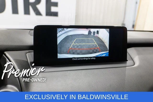 Used 2022 White Mazda Touring Plus image 29