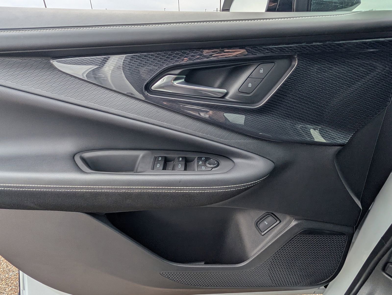 2025 Chevrolet Blazer EV LT - Photo 18