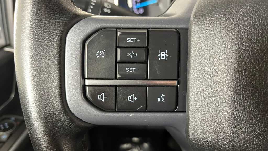 Used 2023 White Ford XLT image 26