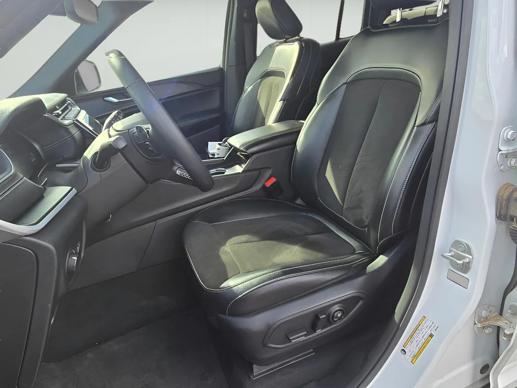 Used 2024 Bright White Clearcoat Jeep Altitude image 29