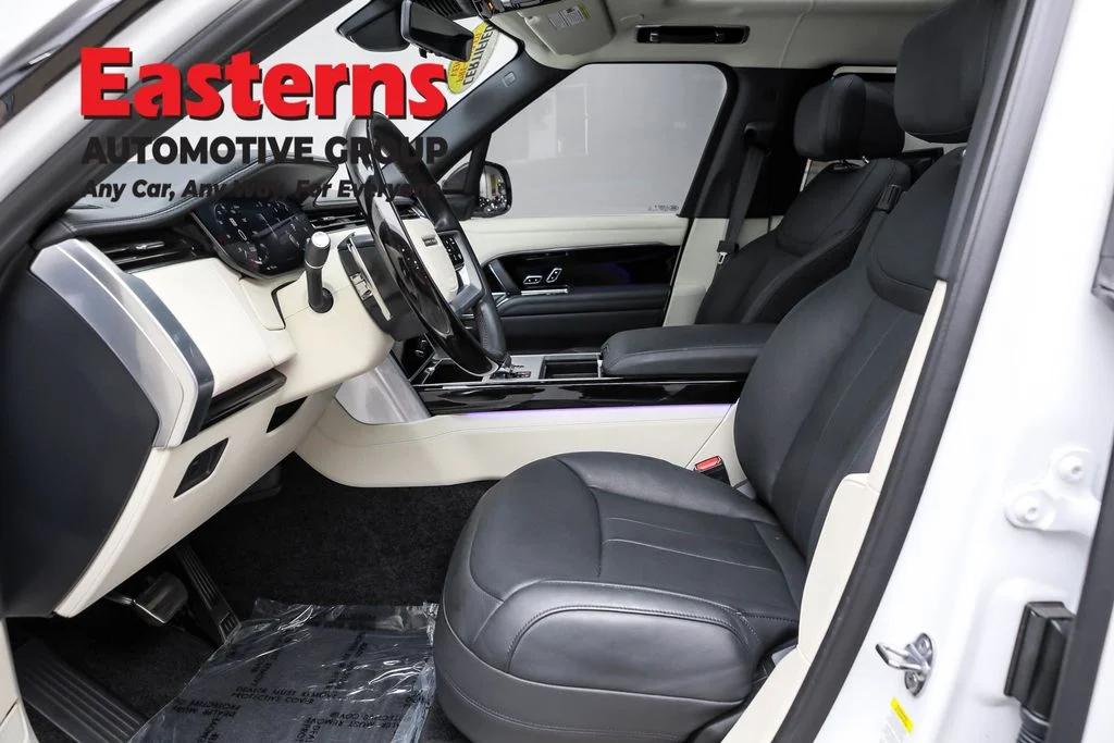 Used 2024 White Land Rover Autobiography image 14
