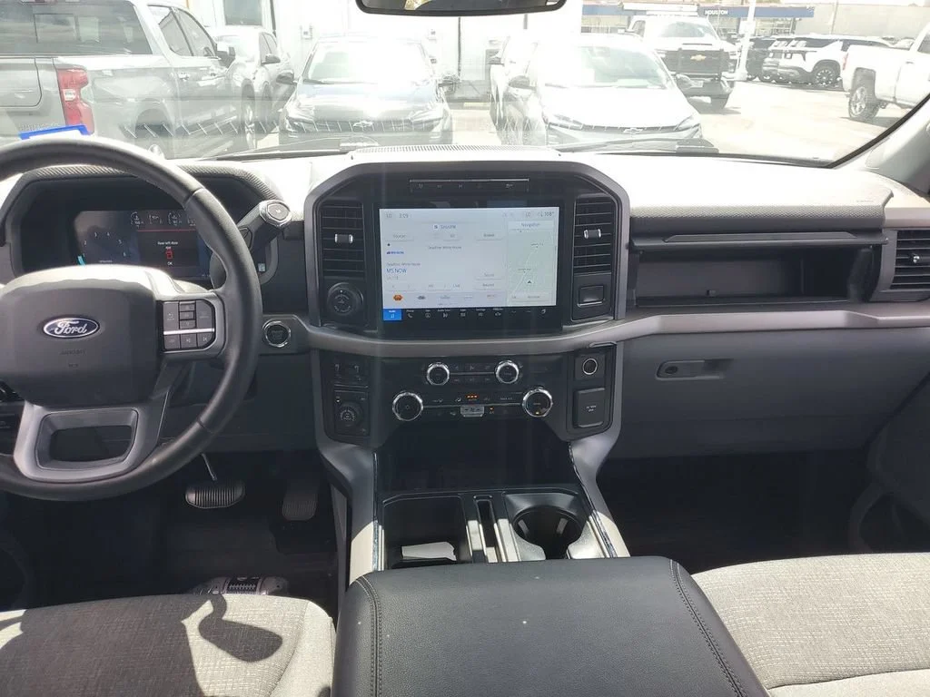 Used 2024 White Ford XLT image 10