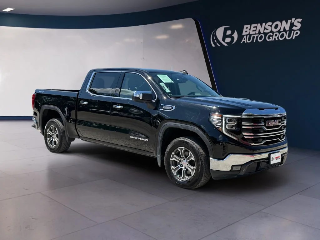 Used 2025 Black GMC SLT image 7