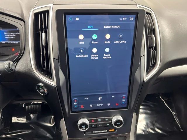 Used 2023 White Ford SEL image 18
