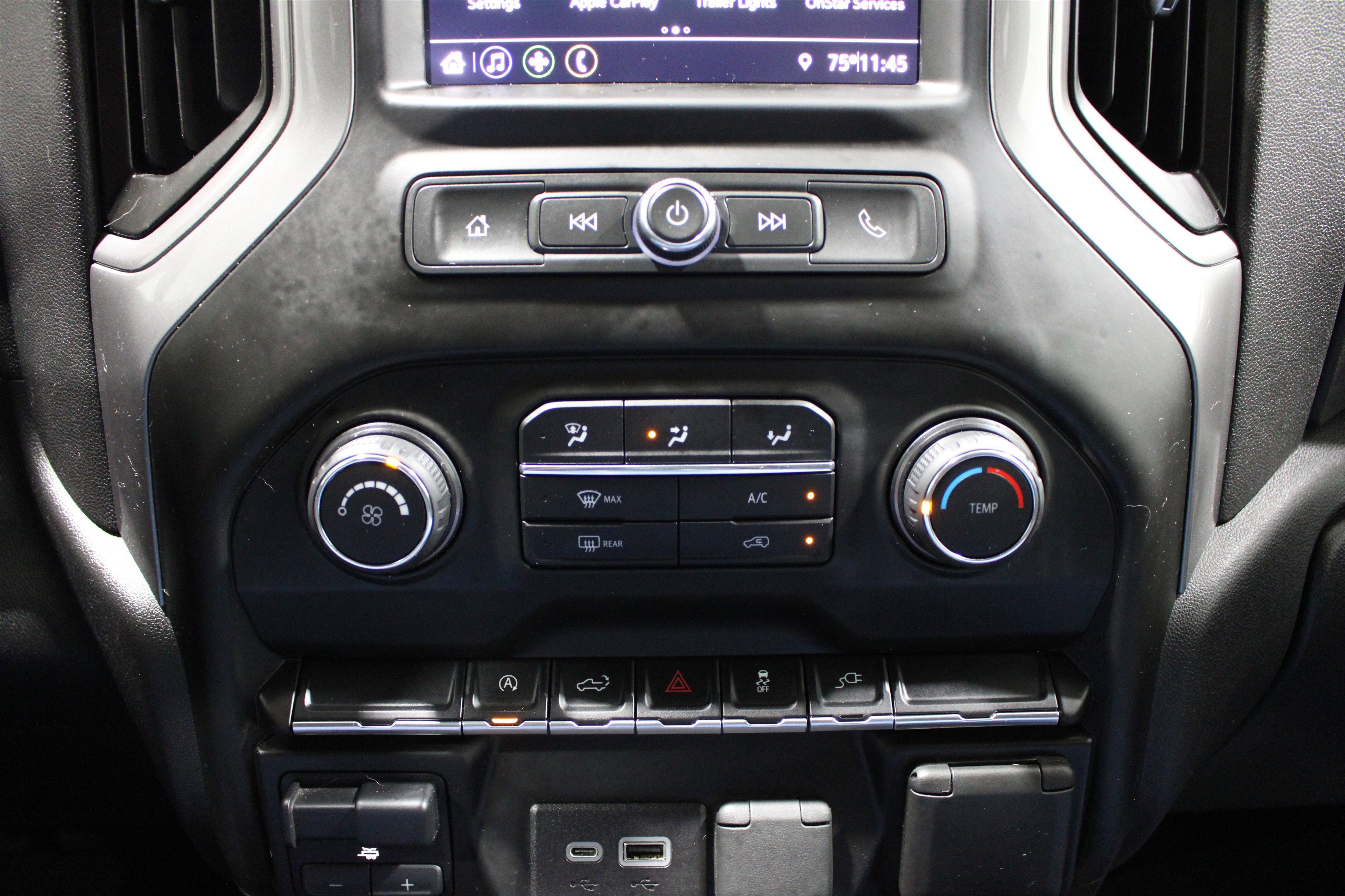 Used 2021 Silver Ice Metallic Chevrolet Custom image 16