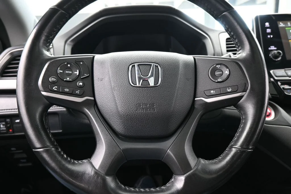 Used 2024 Black Honda EX-L image 27