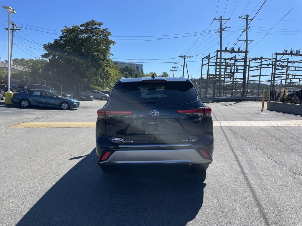 Used 2021 Black Toyota Platinum image 4