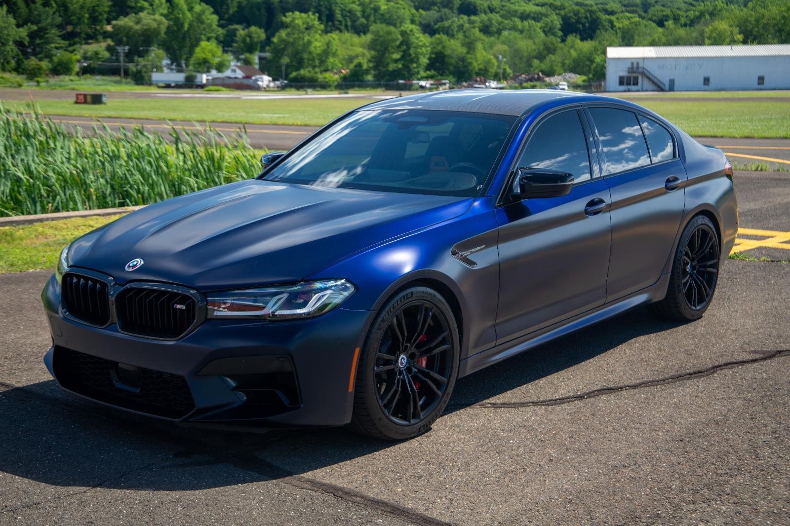Used 2023 BLUE BMW  image 3