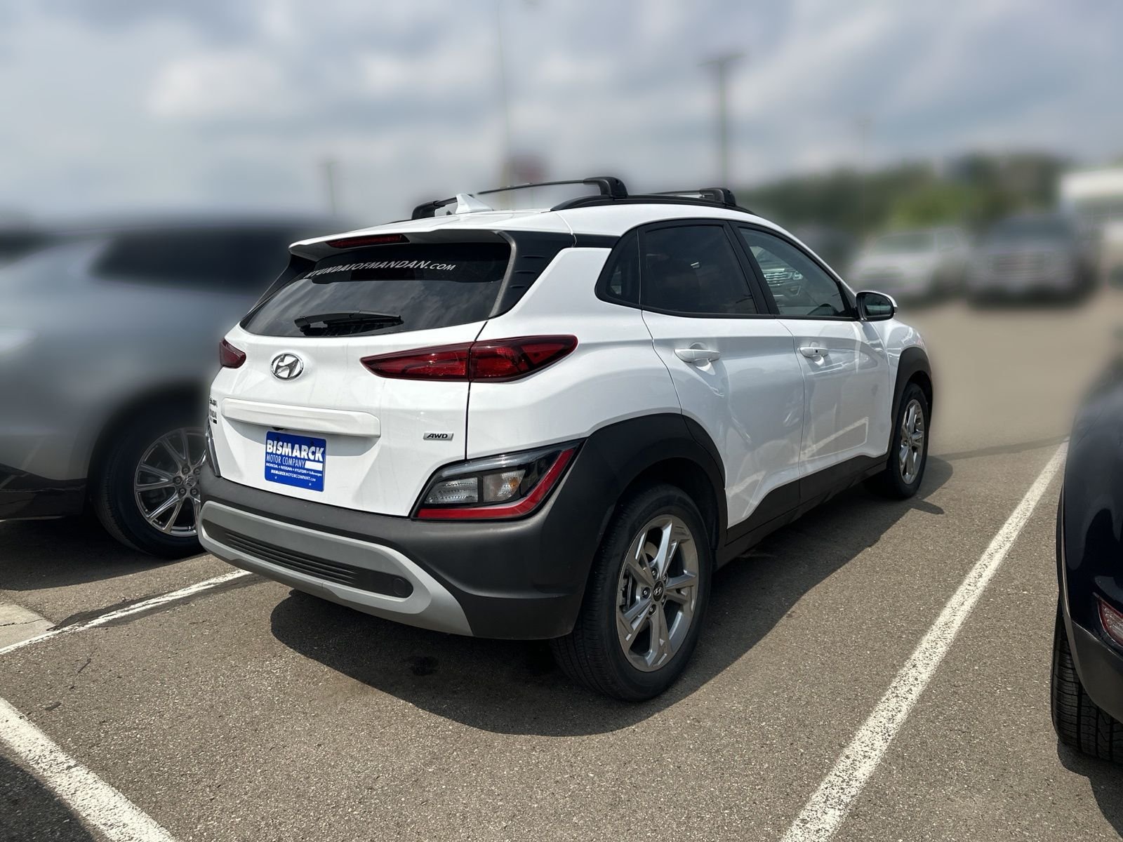 Certified Used 2023 White Hyundai SEL image 3