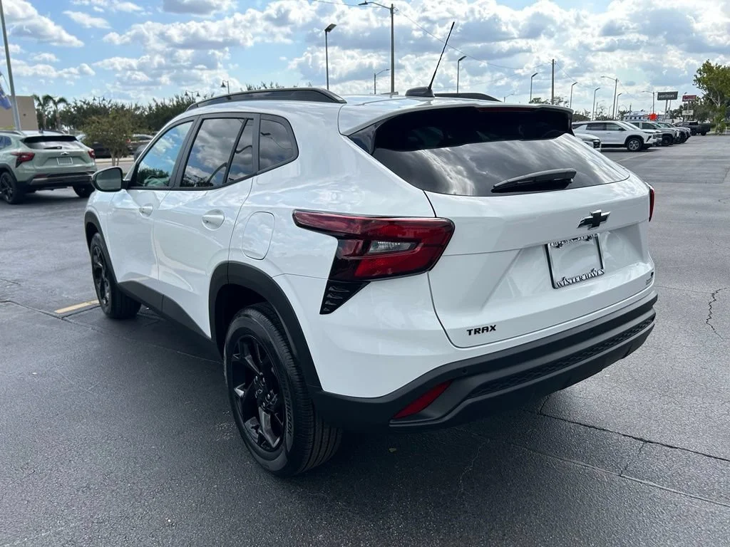 2026 Chevrolet Trax LT - Photo 6