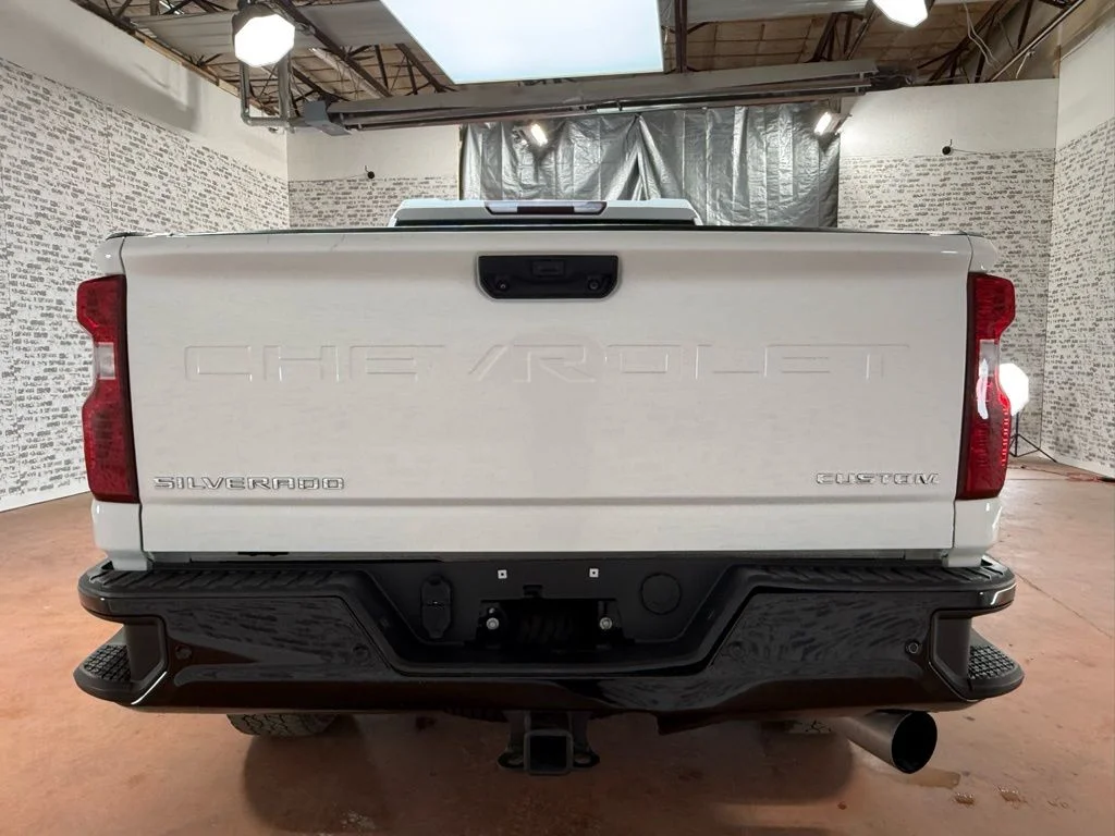 Used 2024 White Chevrolet Custom image 4