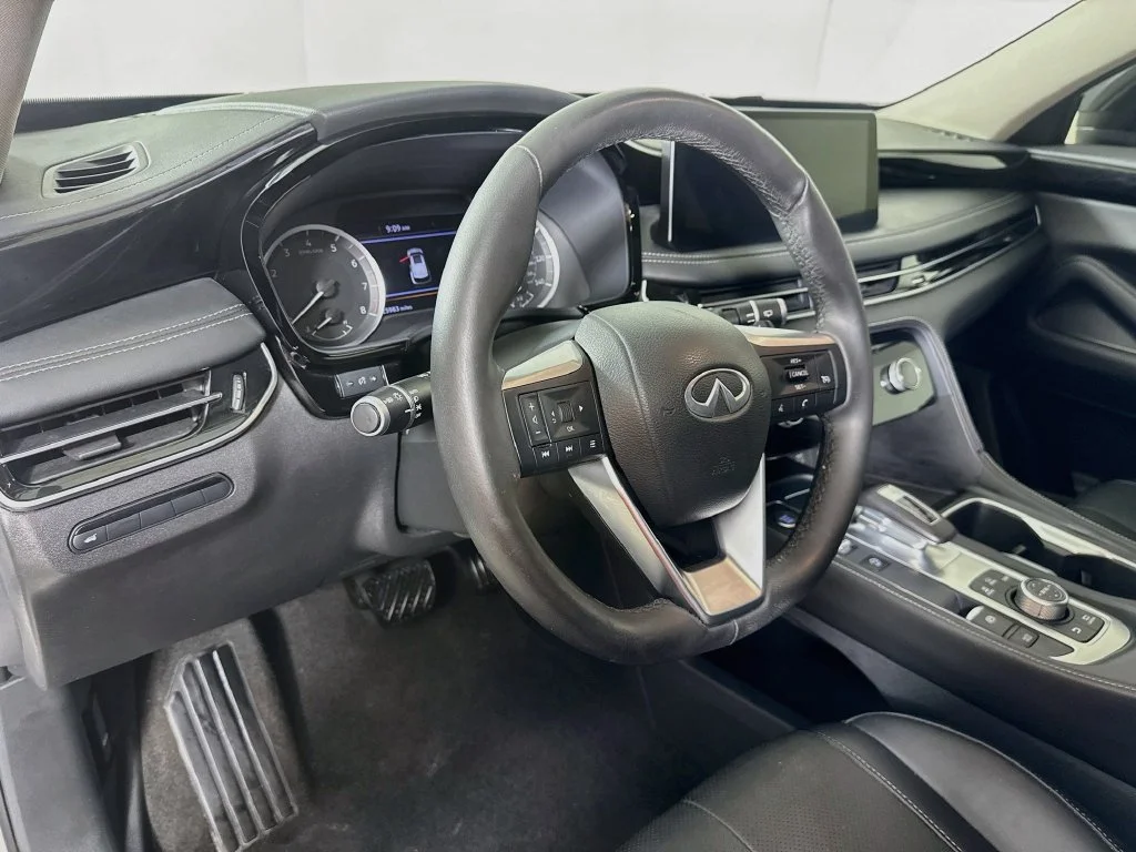 Certified Used 2023 White INFINITI PURE image 12
