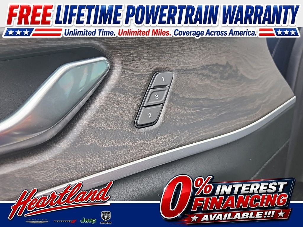 New 2026 Fathom Blue Pearl-Coat Exterior Paint Jeep Limited Reserve image 32