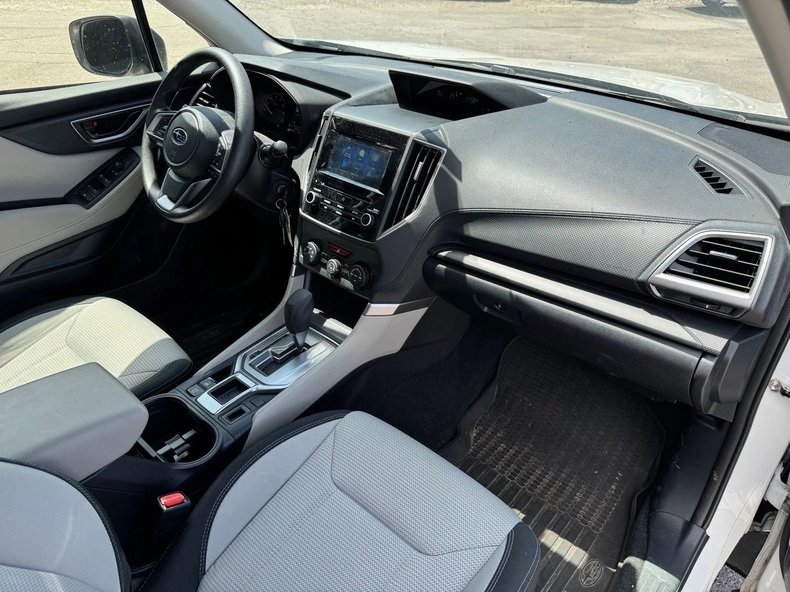Used 2023 White Subaru Base image 16