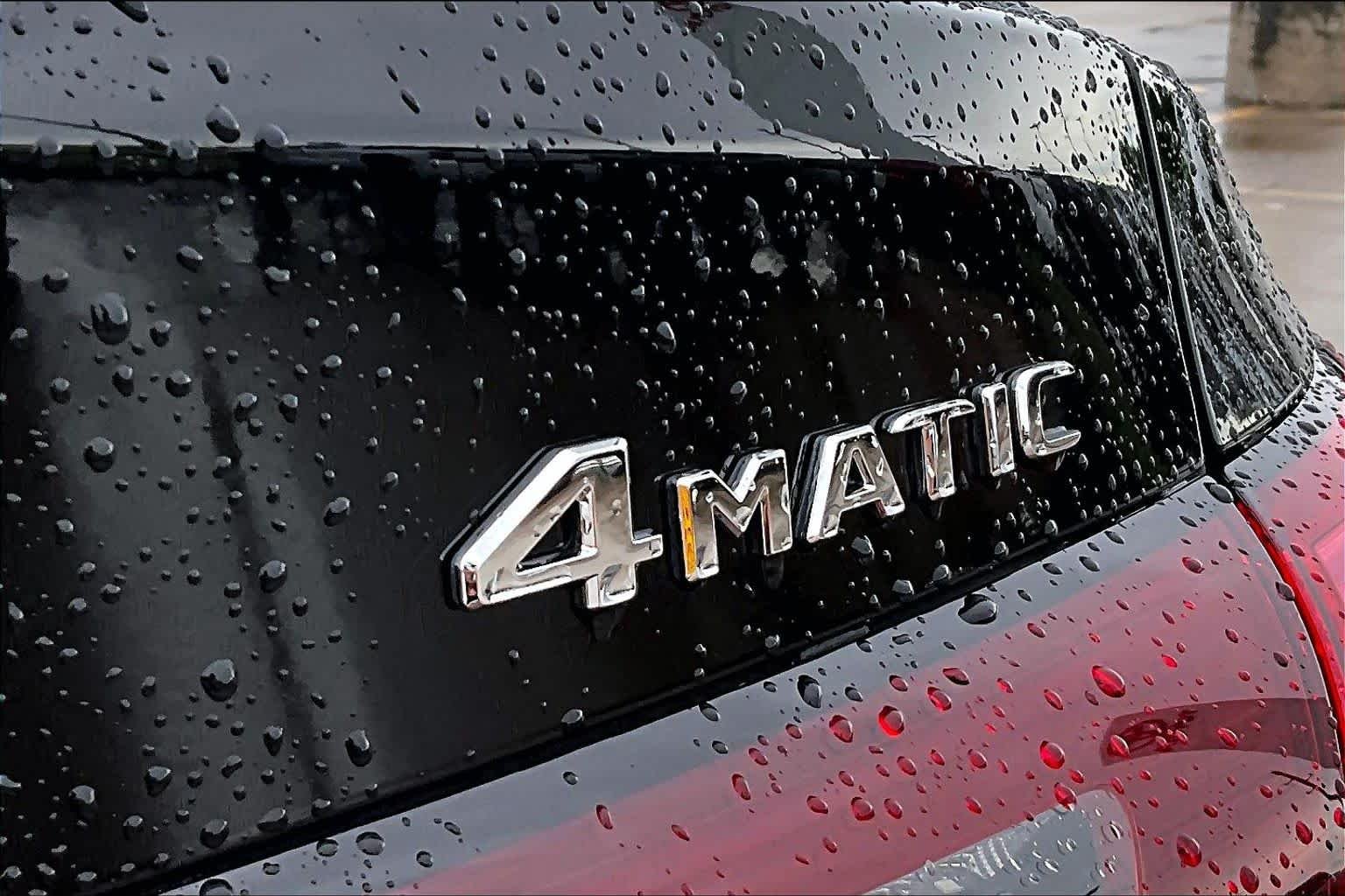 Used 2026 Black Mercedes-Benz GLC 300 image 10