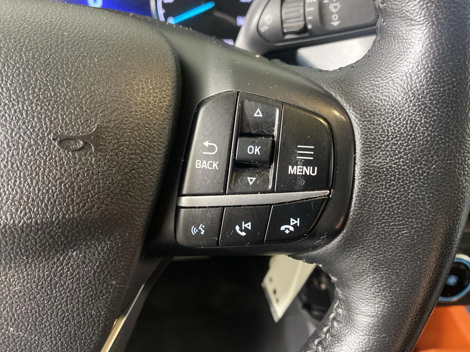 Used 2022 Oxford White Ford XLT image 19