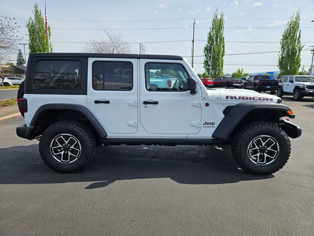 New 2026 Bright White Clear-Coat Exterior Paint Jeep Rubicon image 7