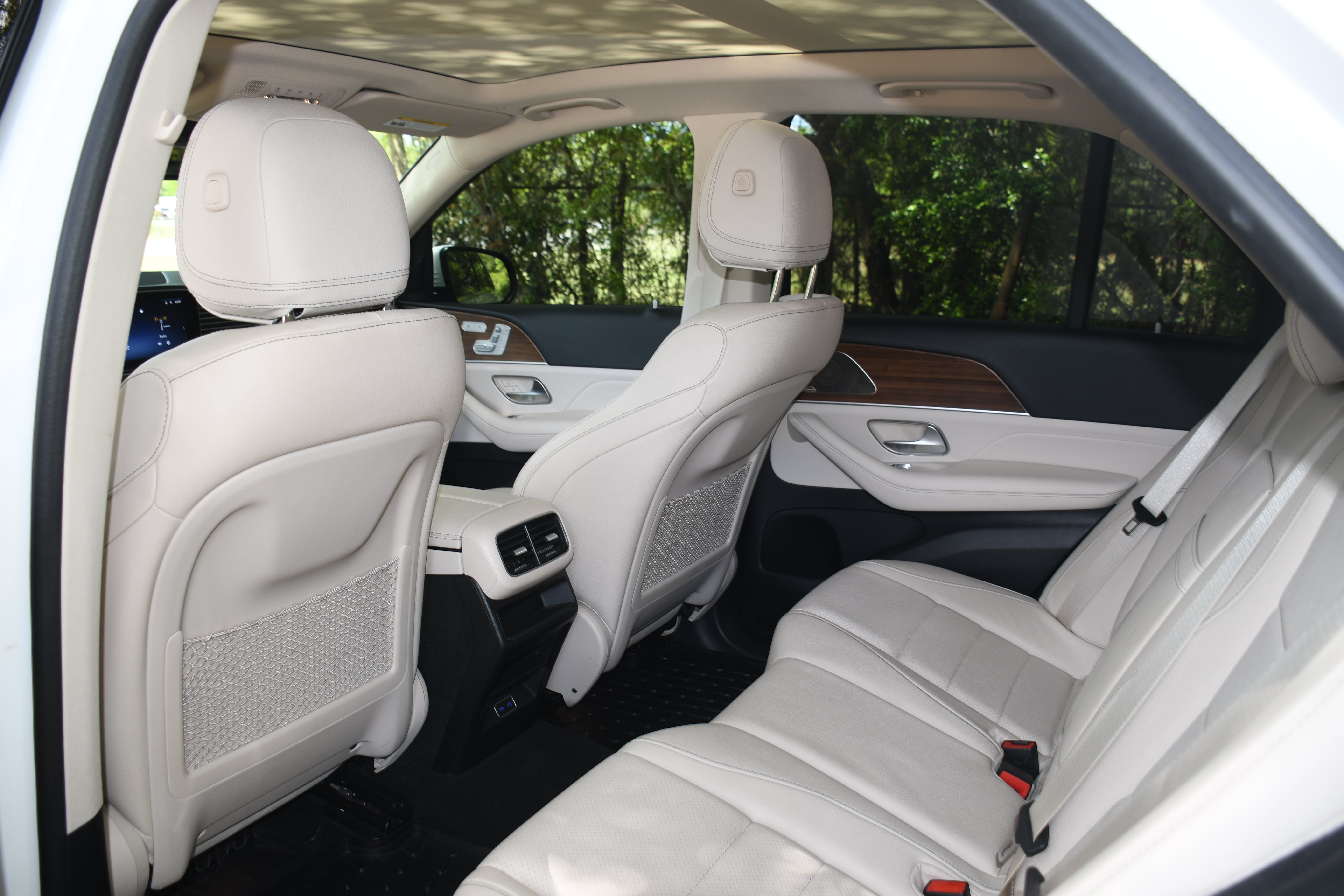 Used 2024 White Mercedes-Benz GLE 450 image 15