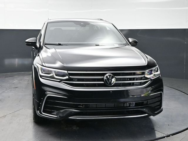 Used 2024 Deep Black Pearl Volkswagen 2.0T SEL R-Line image 2