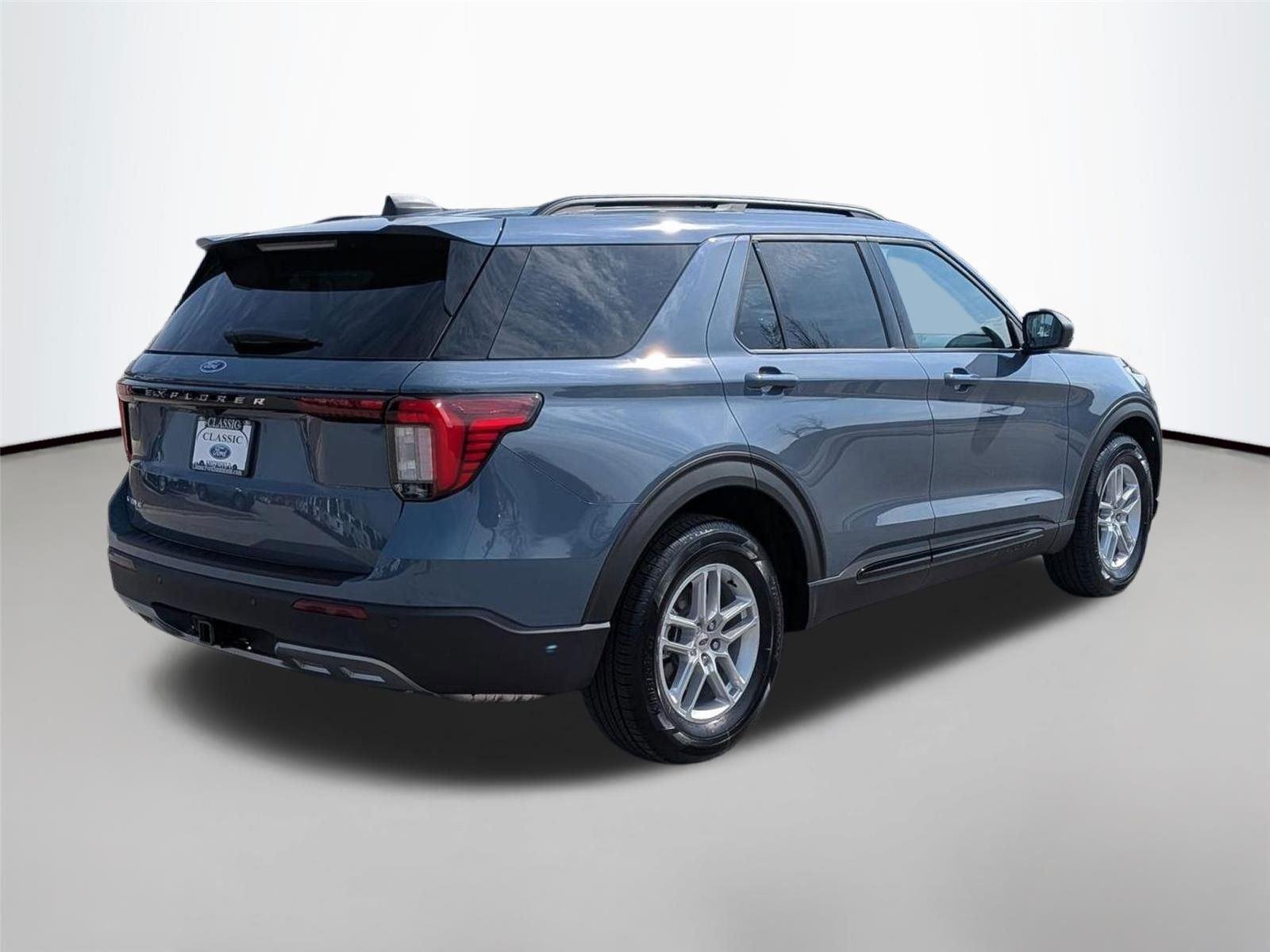 New 2026 Vapor Blue Metallic Ford Active image 2