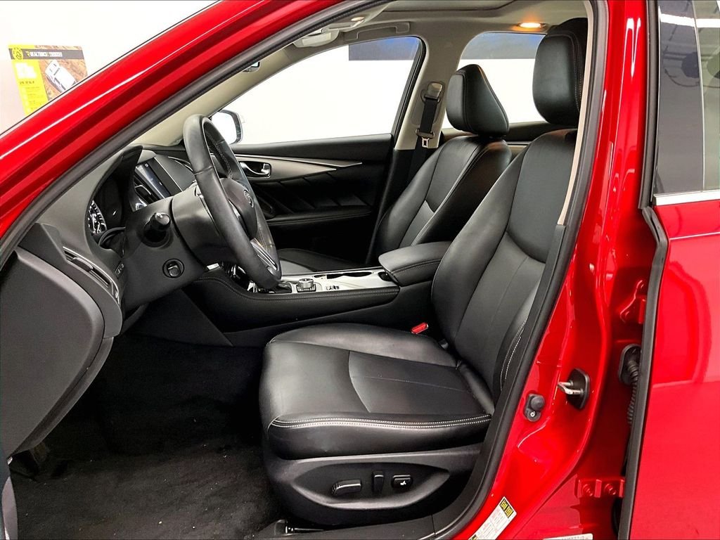Used 2023 Dynamic Sunstone Red INFINITI LUXE image 10