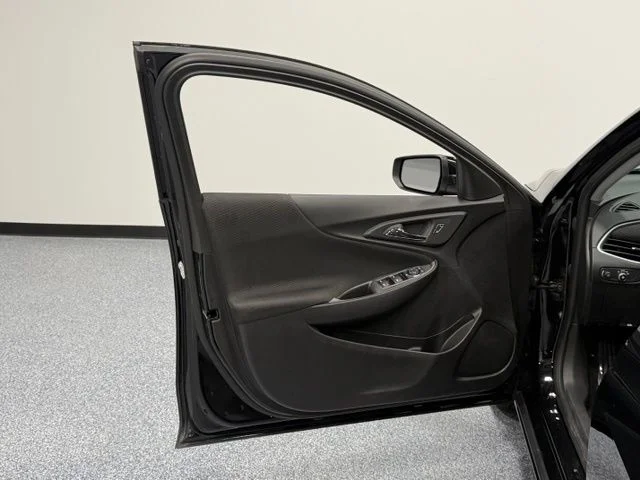 Used 2025 Black Chevrolet LT image 11