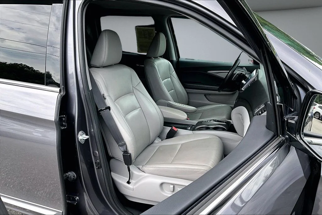 Certified Used 2022  Honda RTL-E image 29