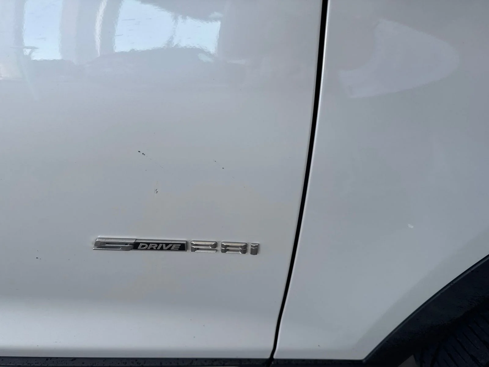 Used 2016 White BMW sDrive28i image 24
