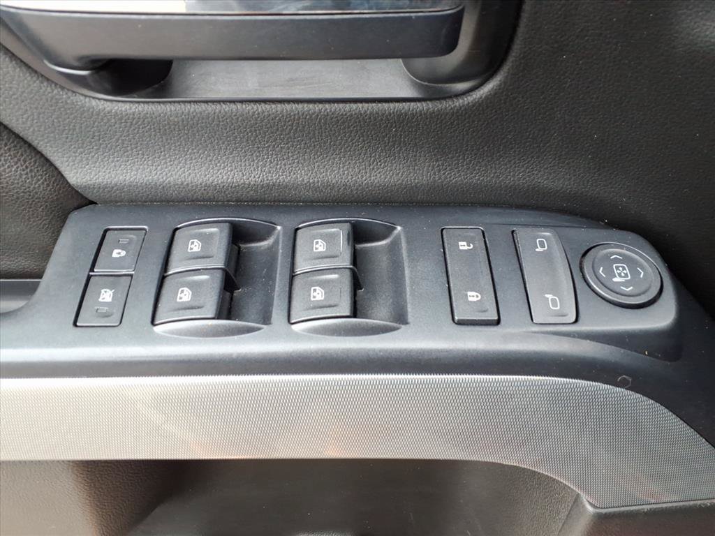 Used 2014 Red Chevrolet LT image 18