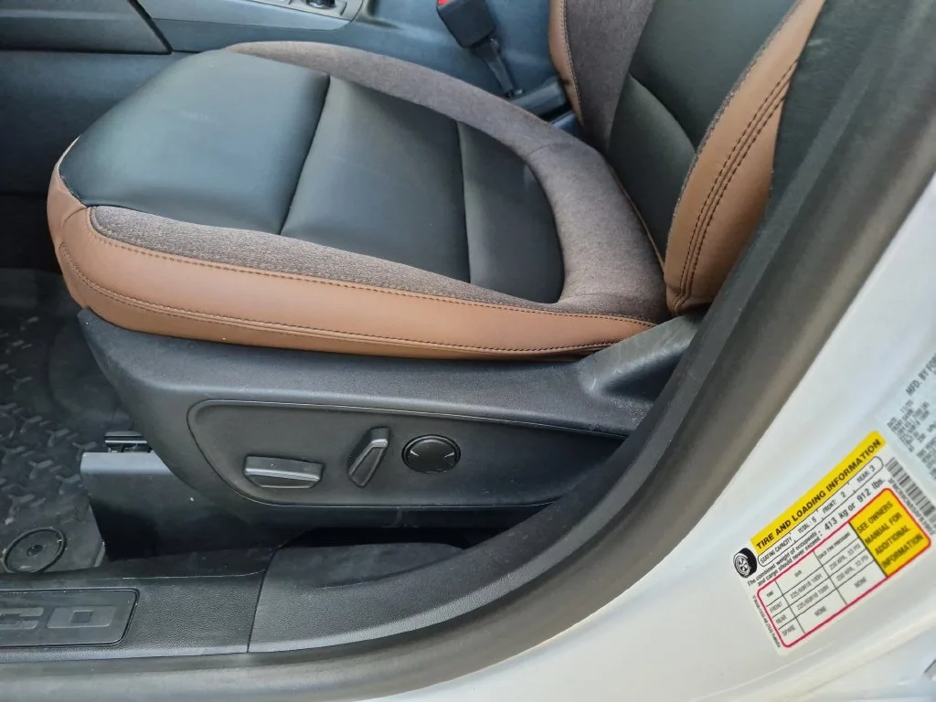 Used 2025 White Ford Outer Banks image 12
