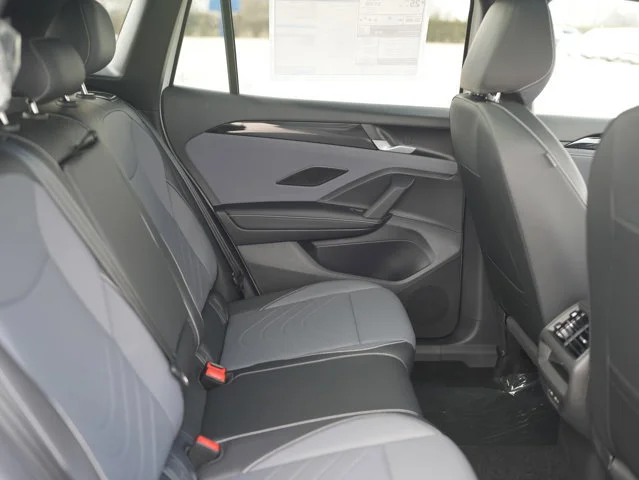 New 2026 Opal White Pearl Volkswagen 2.0T SE R-Line Black image 23