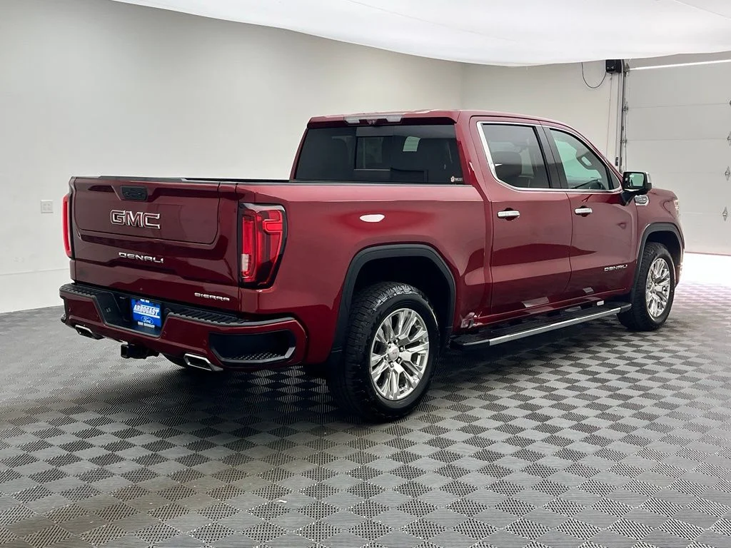 Used 2020 Red GMC Denali image 9