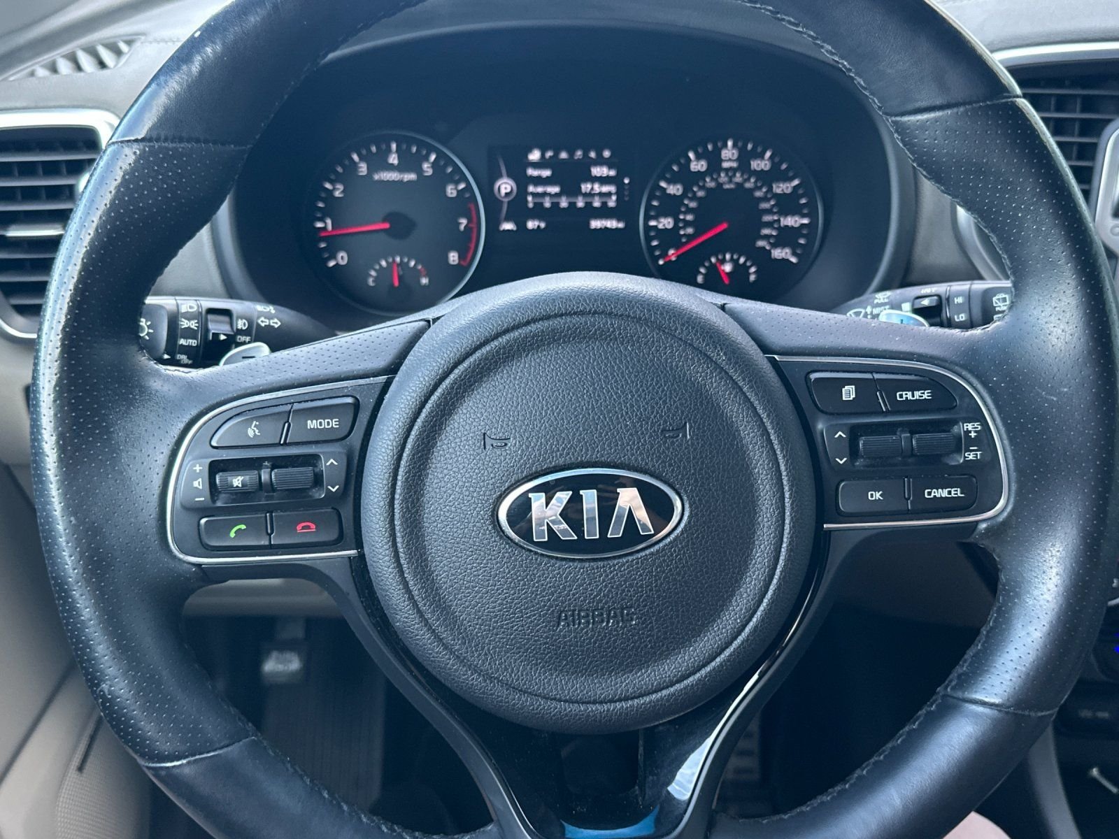 Used 2017 Pacific Blue Kia SX image 21