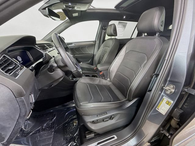 Used 2023 Gray Volkswagen 2.0T SEL R-Line image 22