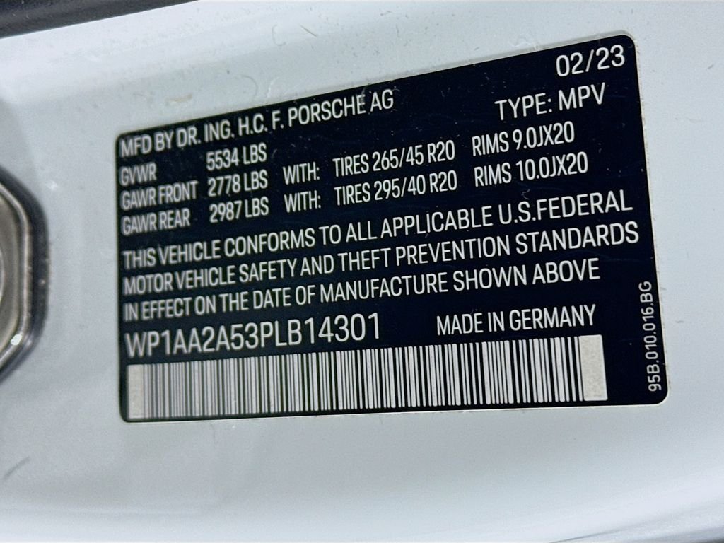 Used 2023 White Porsche  image 32