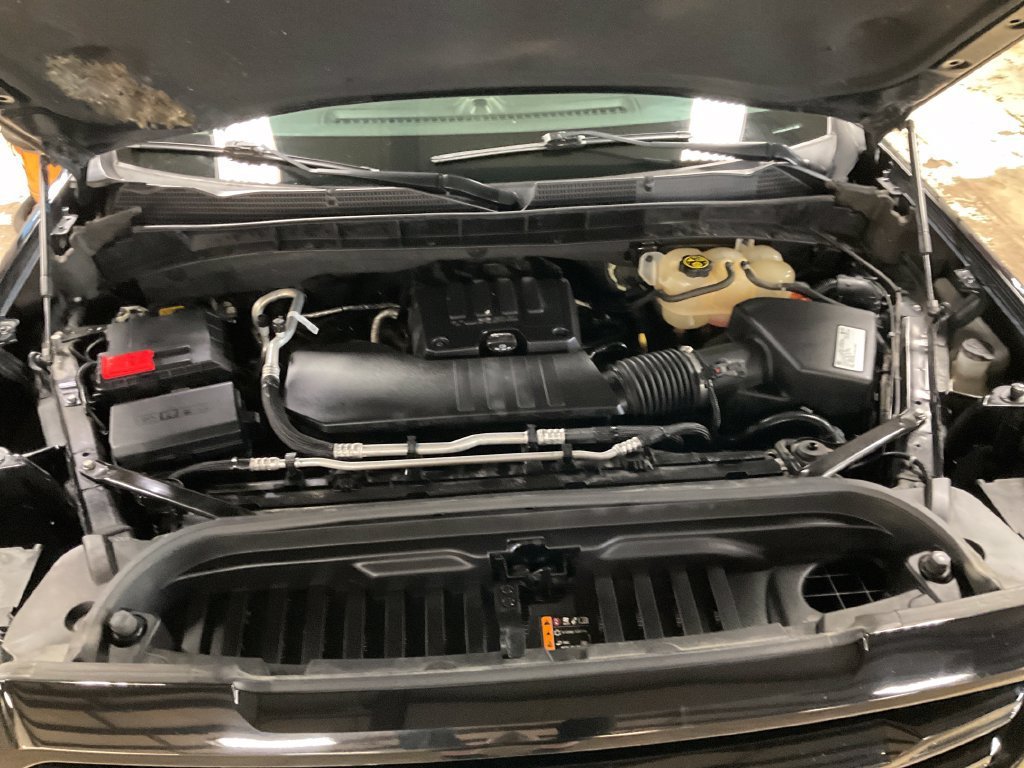 Used 2020 ONYX BLACK GMC Elevation image 3