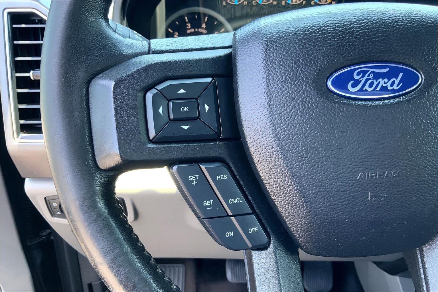 Used 2017 Blue Jeans Metallic Ford XLT image 22