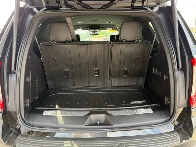 Used 2024 Black GMC AT4 image 35