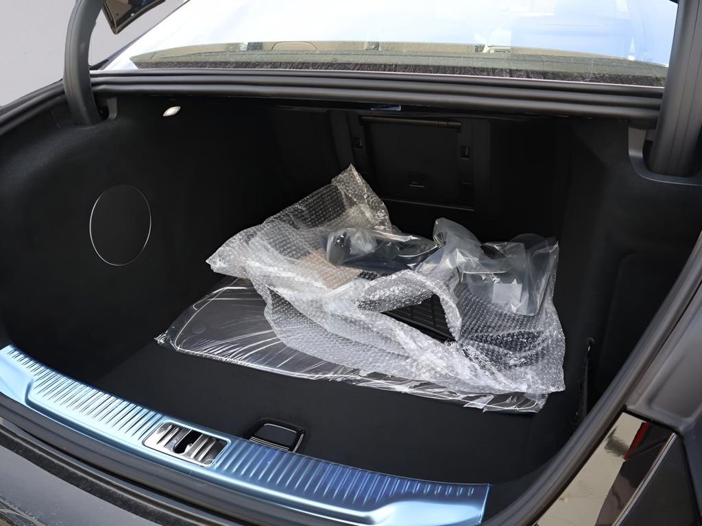 New 2026 Obsidian Black Metallic Mercedes-Benz S 580 image 10