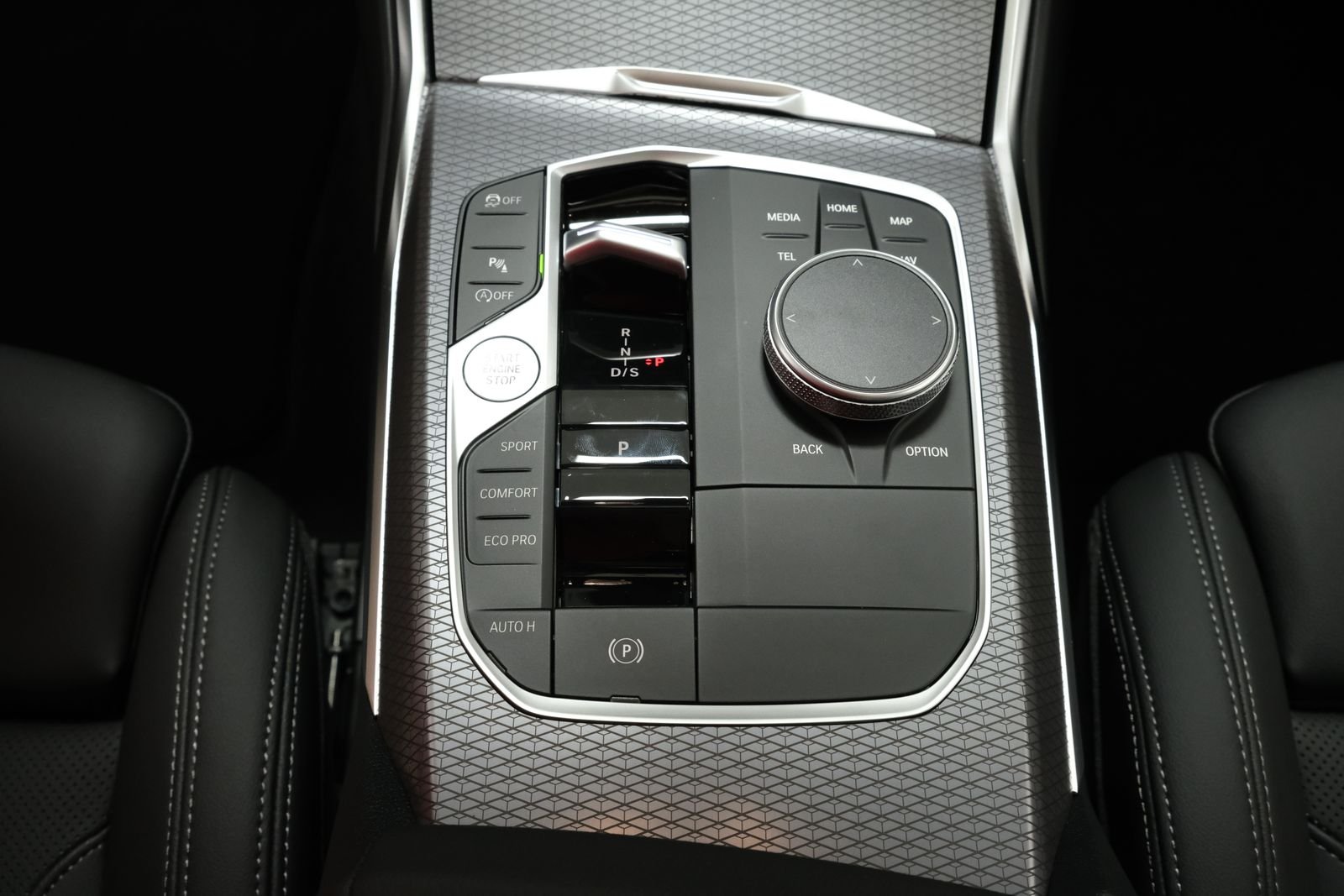 New 2026 Vegas Red Metallic BMW 330i xDrive image 36