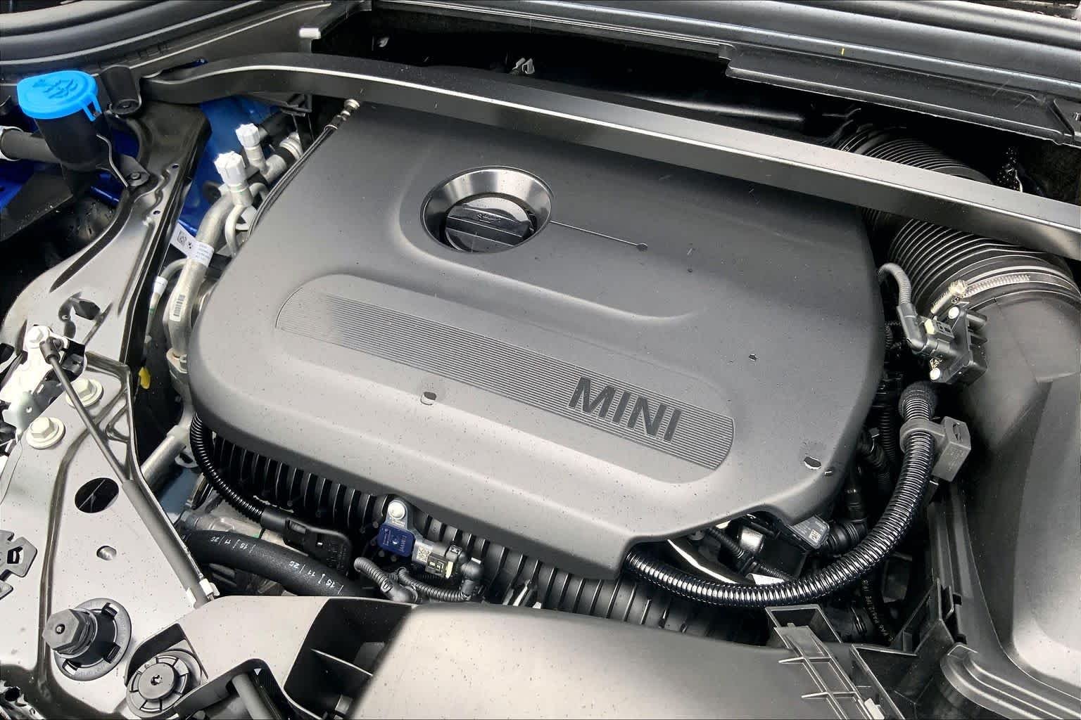 New 2026 Blazing Blue Metallic MINI Oxford Edition image 17